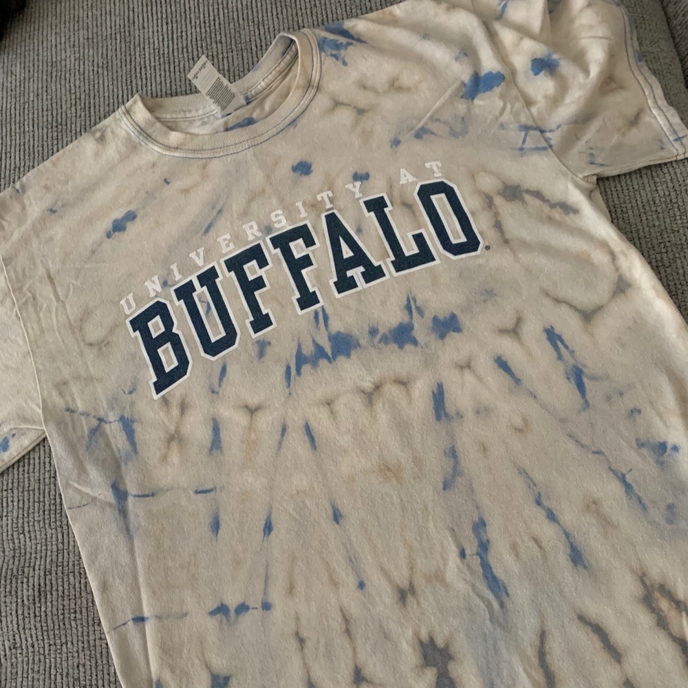 Bleach dye UB T-shirt